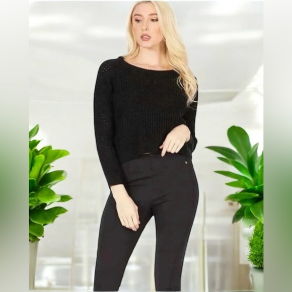 🆕BCBGMaxAzria Black Sweater Crew Neck Cozy Style - Picture 1 of 16